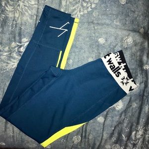 💙 EUC Without Walls Active Leggings 💛